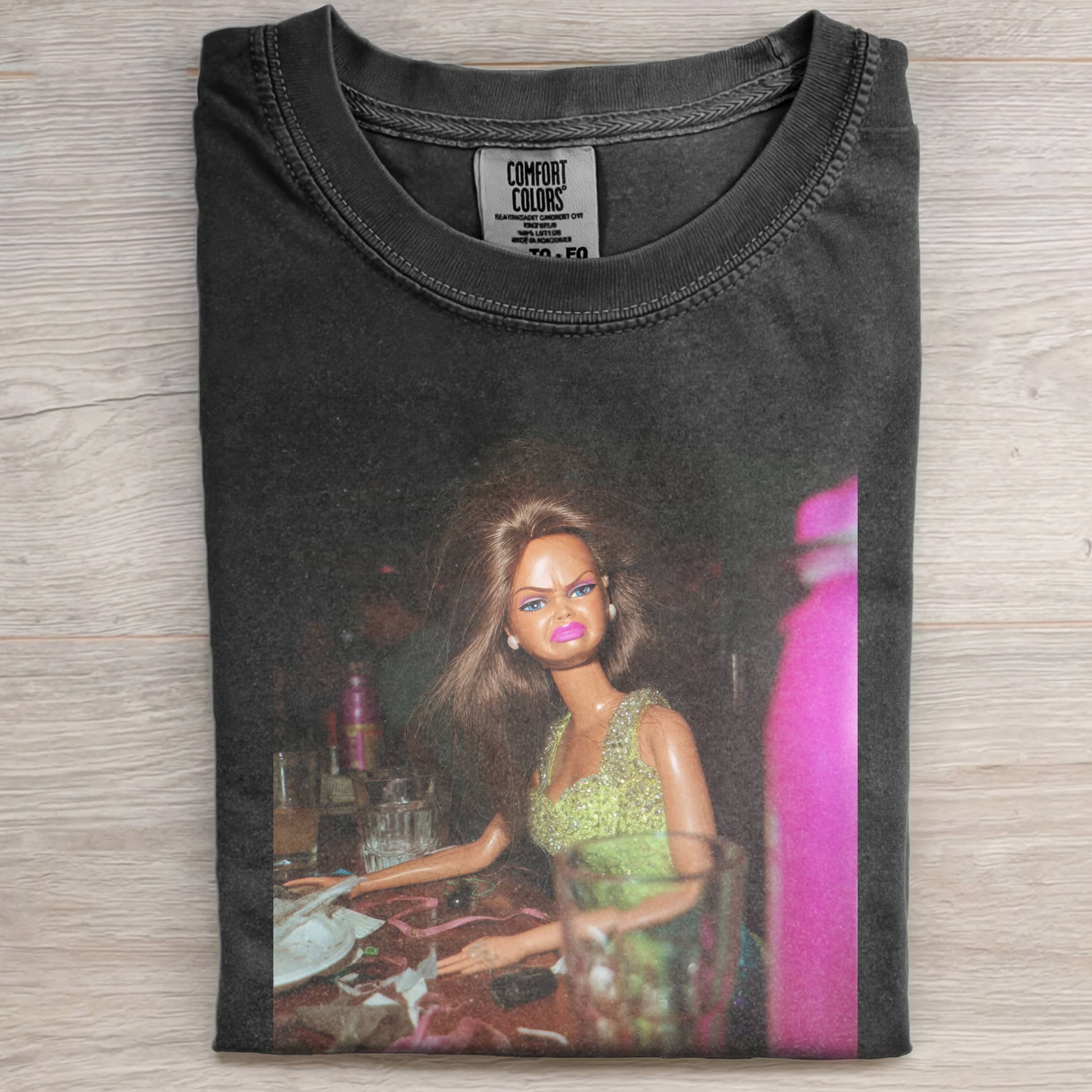 BARBIECORE DEPRESSED PARTY MESSY T-SHIRT