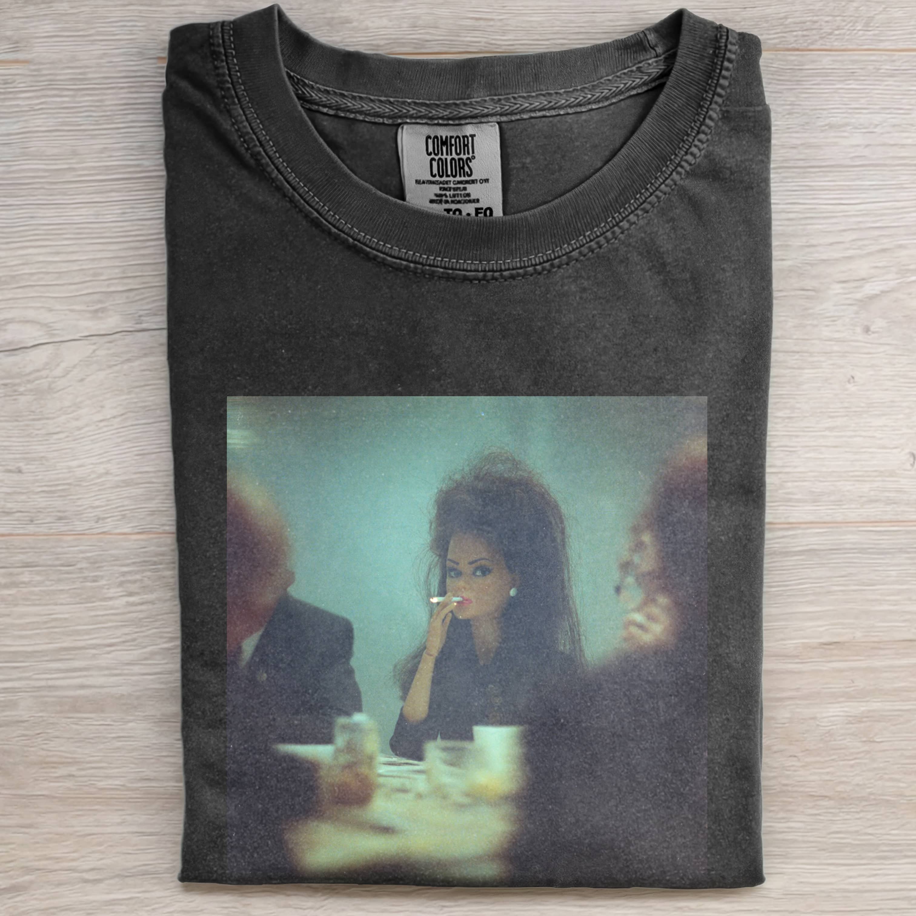 BARBIECORE MEETING SMOKING T-SHIRT